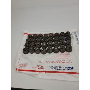 Set of 32 Automotive Flanged Hex Lug Nuts with Integrated Washers ford f250